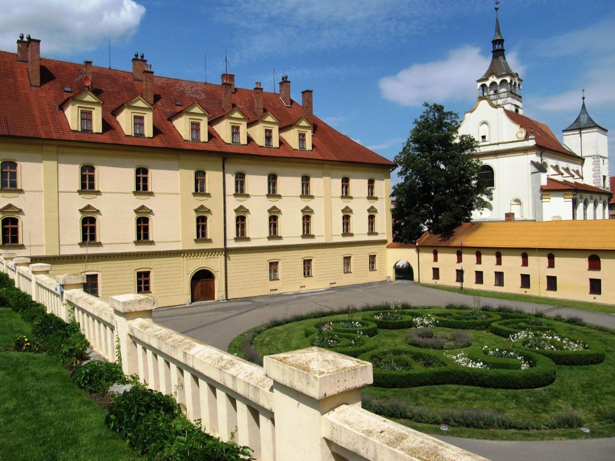 Apartma S Vlastni Saunou Lipnik nad Becvou Exterior photo